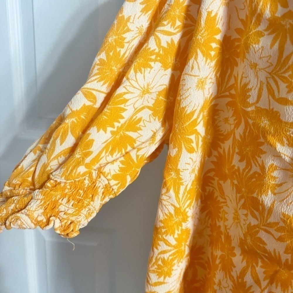 Terra & Sky Women's‎ Plus Size Orange Floral Puff Sleeve Peasant Top - Picture 5 of 10